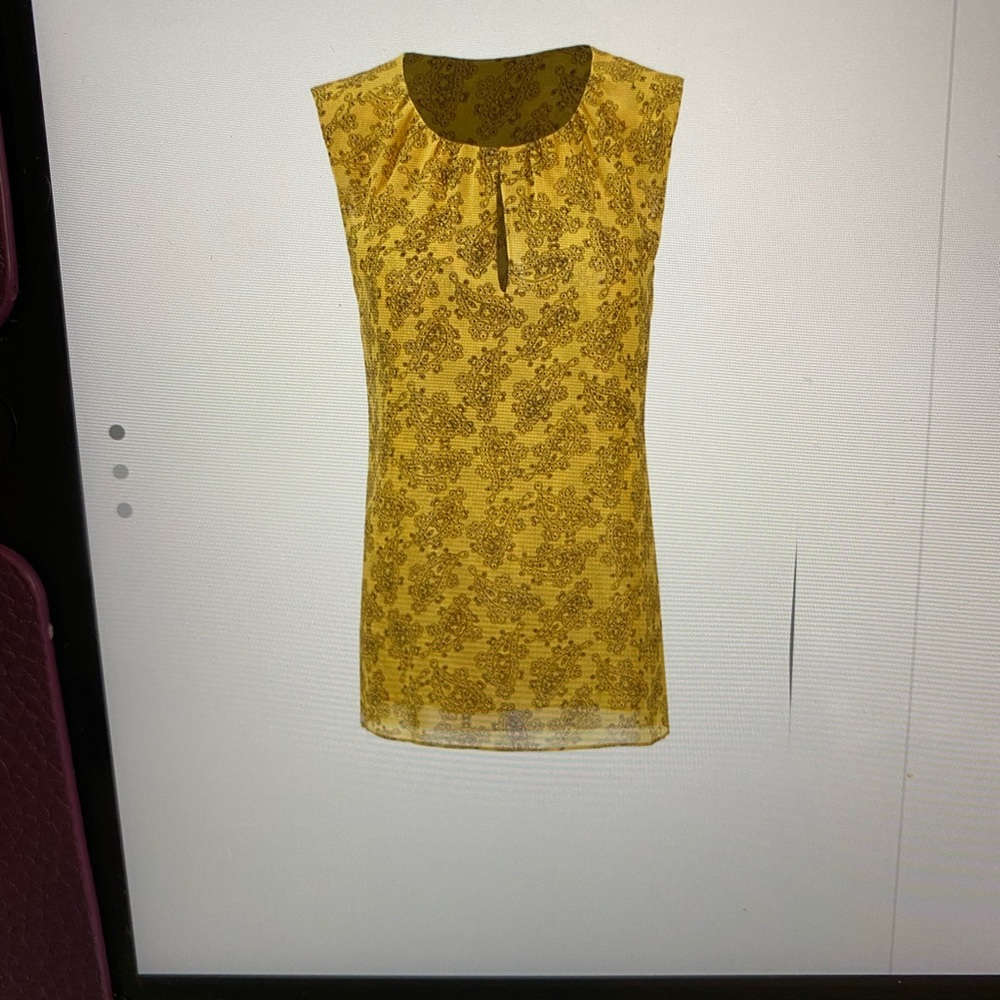 Cabi Paisley Blouse. Medium